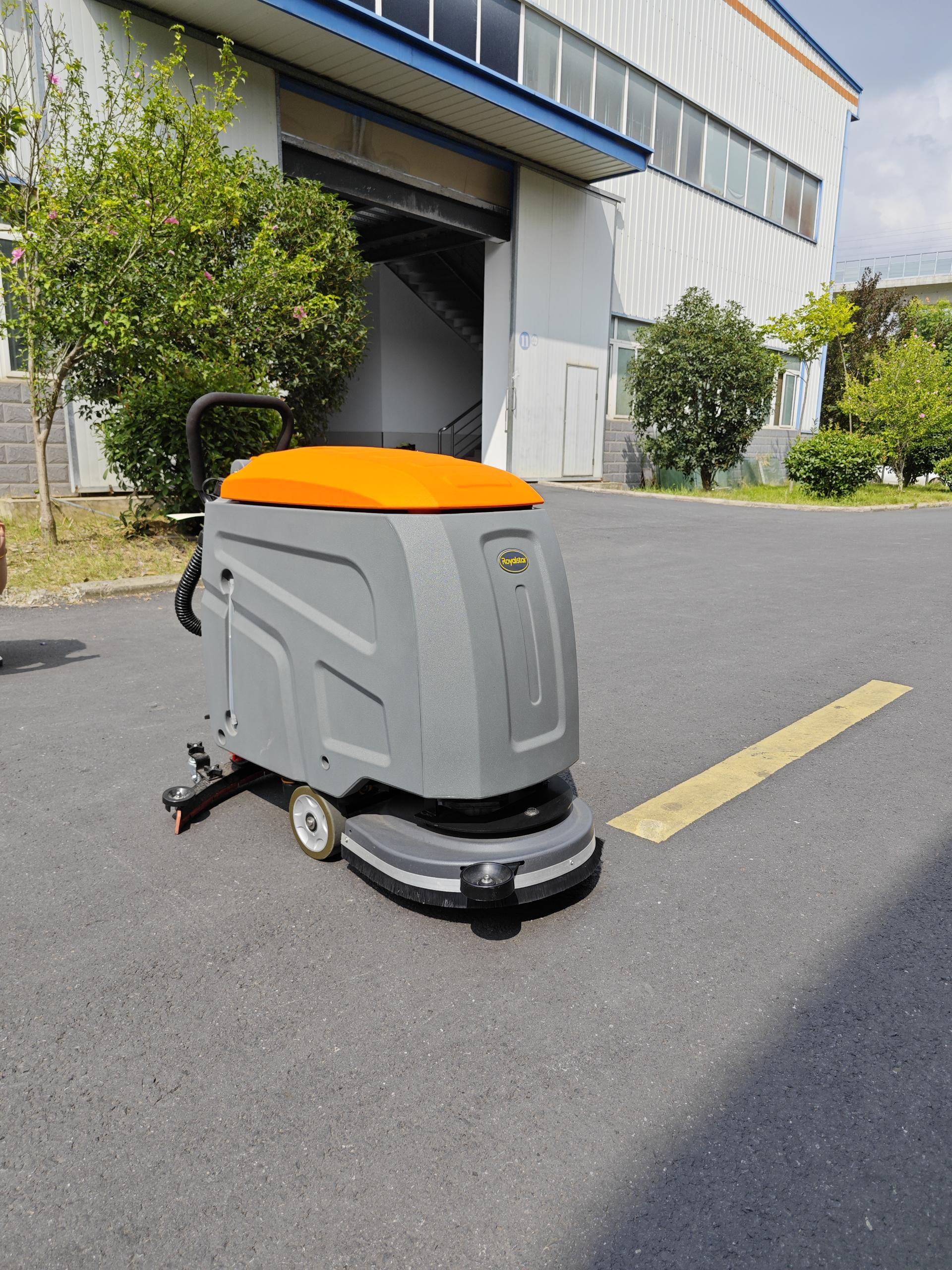 榮事達(dá)手推電動洗地機(jī)